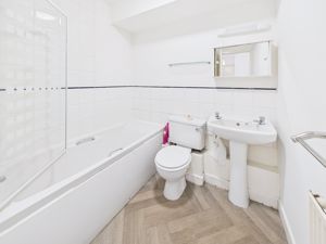 BATHROOM- click for photo gallery